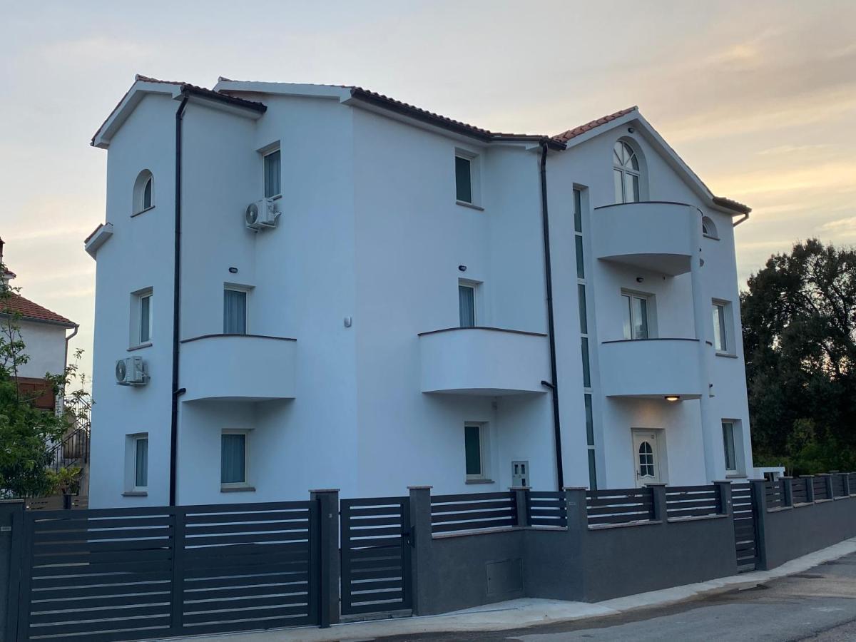 Villa Mara Пула Экстерьер фото